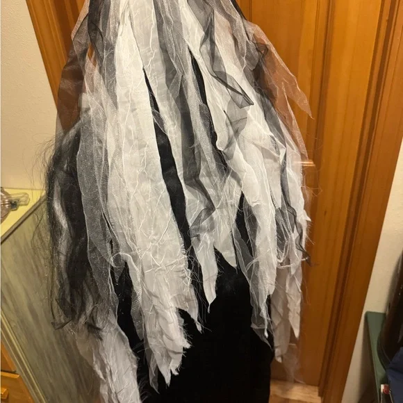 Dead Bride Costume full outfit with wig Black and White Gothic Zombie vibe Dress - Picture 7 of 11